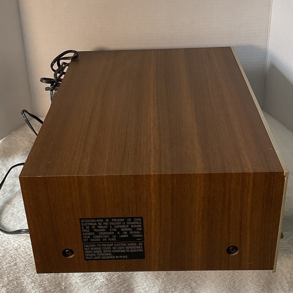 Yamaha Silver and Brown AM/FM Stereo Tuner CT-810 vintage - Picture 3 of 8